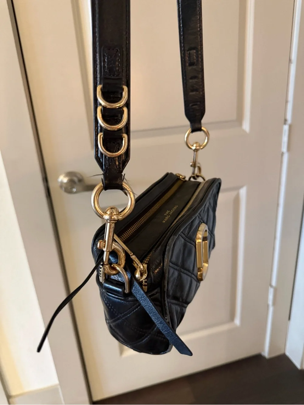 Marc Jacobs Black Quilted Snapshot Crossbody with Gold Hardware - Picture 10 of 11